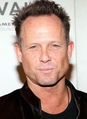 Dean Winters 02