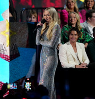 Kelsea Ballerini and Chase Stokes